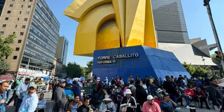 CNTE bloqueo Reforma: Rechazan mesas con SEP