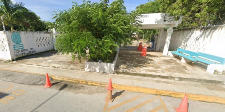 Alumnas del COBACH denuncian acoso sexual profesor Cancún