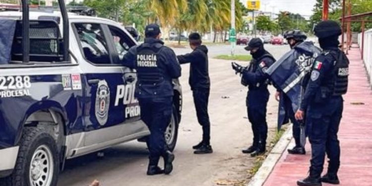 Policías Quintana Roo denuncias: Amenazan con paro