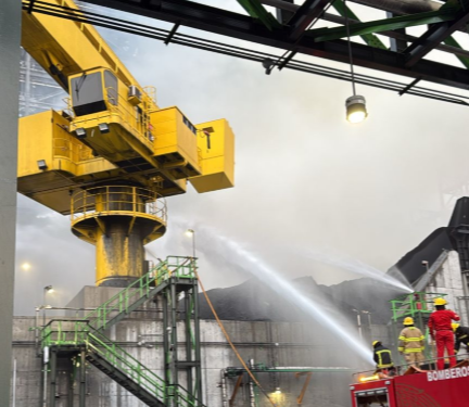 Pemex informa: incendio en Refinería Olmeca ya fue controlado y esto es lo que no te están contando