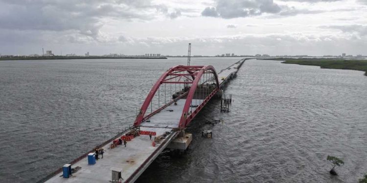 Mara Lezama adelanta inauguración del Puente Nichupté al 2 de mayo