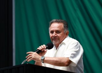 Plan B reforma electoral: Pech vota en contra
