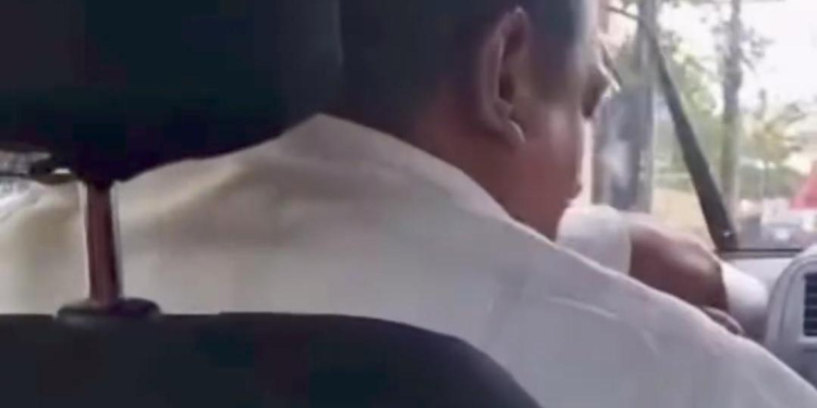 Suspende Imoveqroo taxista Playa del Carmen por incidente