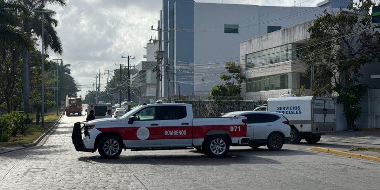 Motociclista muere impactado por camión en avenida Cobá Cancún