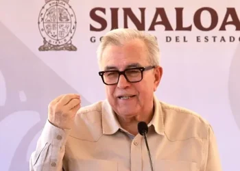 Rubén Rocha Moya enfrenta denuncia ante la FGR