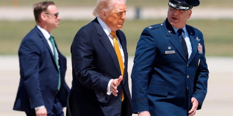 ¿Está Trump ante su último intento decisivo contra Irán?