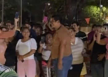 Bonfil celebra el regreso de Javier Dávila