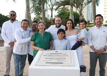 Cancún honra a Camilo Cámara