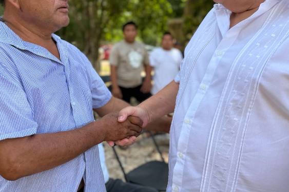 Rafa Marín escucha a Francisco May, una comunidad donde la transformación se mide en cercanía