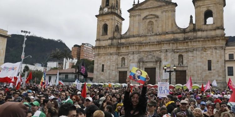 Colombia, Perú y las señales de un nuevo reacomodo político