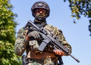 Autoridades desmantelan laboratorios clandestinos en Sinaloa y aseguran más de dos toneladas de metanfetamina