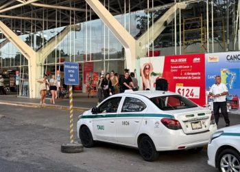 Aumento de tarifas de taxi sigue en análisis en Quintana Roo