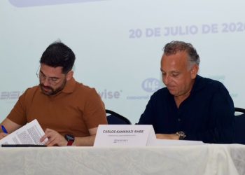Paneles solares como parte de los proyectos de energía renovable que buscan impulsarse en Quintana Roo.