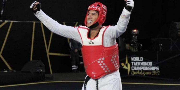 Chetumaleno gana oro taekwondo