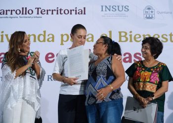 Entrega de escrituras en Playa del Carmen