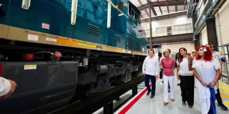 Llegada de locomotoras Tren Maya de carga