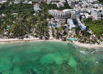 Recuperacion de playas en Playa del Carmen