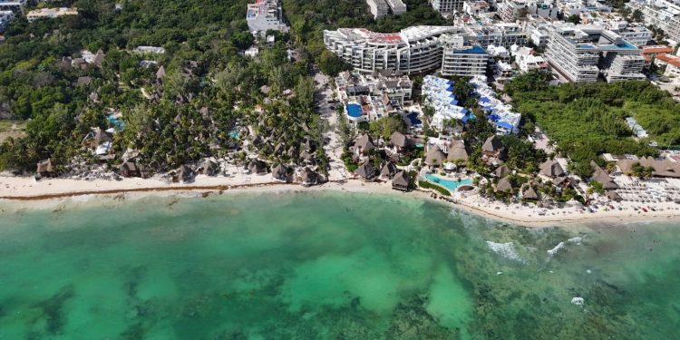 Recuperacion de playas en Playa del Carmen