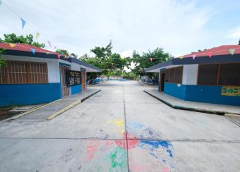 Estudiantes de Quintana Roo beneficiados con un seguro escolar contra accidentes para el ciclo 2026-2027