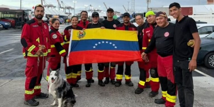 Integrantes de la Brigada de Cancún regresa de Venezuela tras concluir su misión de búsqueda y rescate.