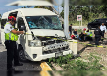 Choque en la carretera Playa del Carmen–Cancún deja nueve lesionados