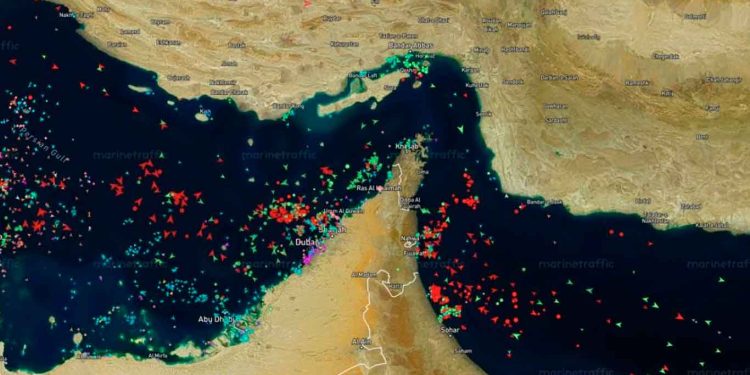 Estados Unidos bombardea objetivos en Irán tras los ataques registrados en el estrecho de Ormuz.