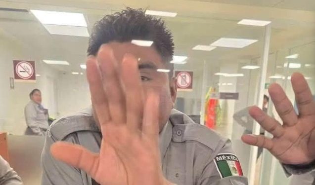 Turista denuncia cobro de casi 400 dólares por ingresar con su equipo fotográfico al Aeropuerto Internacional de Cozumel.