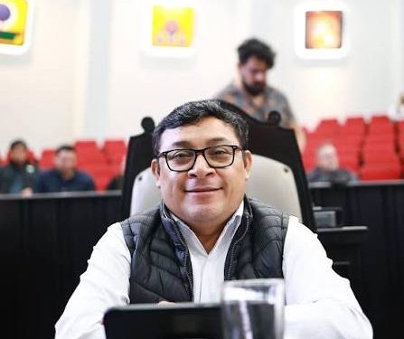 Chema Chacón cuestiona las encuestas de Morena en Quintana Roo