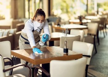 restaurantes-cancun-higiene-ciclosporiasis.webp