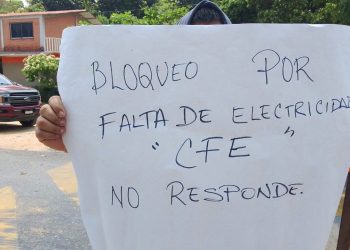 vecinos-la-lima-sin-luz-cfe-tabasco.webp
