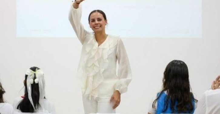 segunda-licencia-ana-paty-peralta.webp