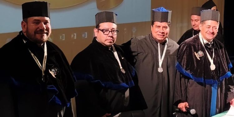 Lenin Amaro Betancourt recibe el Premio Nacional de Liderazgo 2026