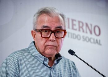 Solicitud de licencia de Rubén Rocha
