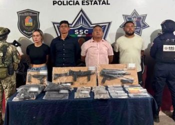 Decomiso de drogas y armas en boulevard Kukulcan en Cancún