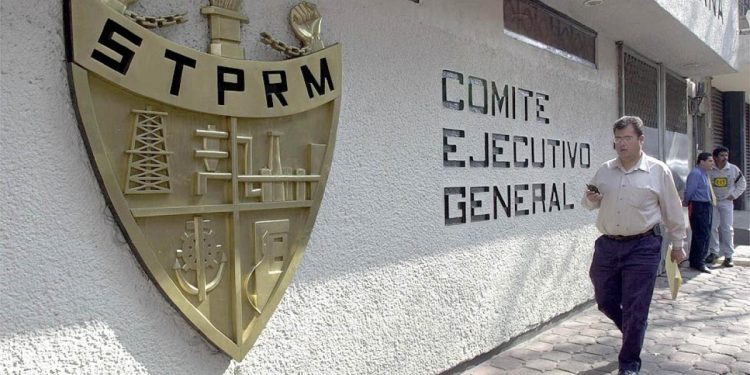 Aumento salarial de 3.5% a trabajadores de Pemex