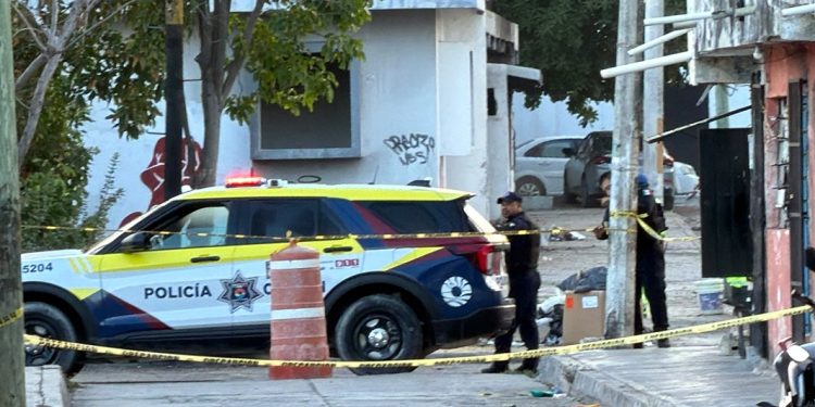 Desalojan a personas en situación de calle del antiguo Hospital General de Cancún