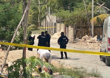 Hallan restos humanos en la invasión Las Torres de Playa del Carmen