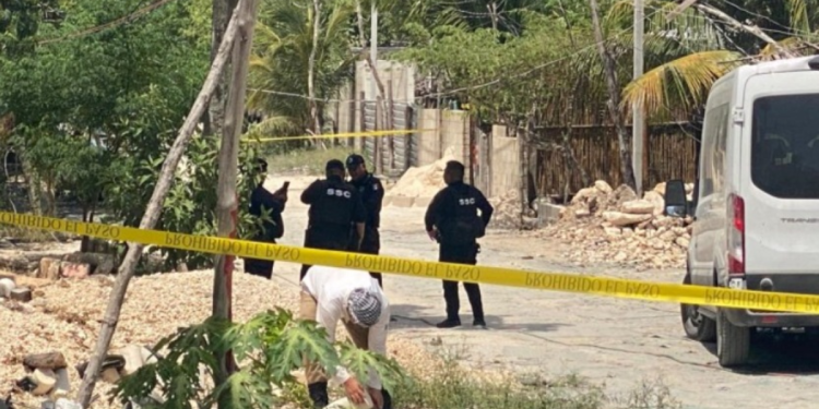 Hallan restos humanos en la invasión Las Torres de Playa del Carmen