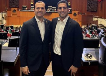 Paco Carrillo se queda en Senado