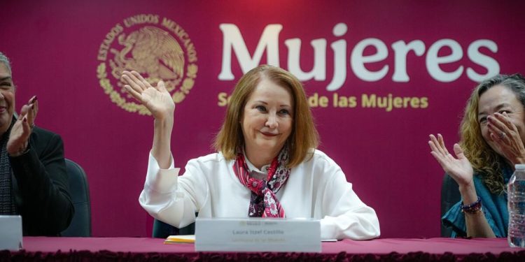 Laura Itzel Castillo en la Secretaría de Mujeres
