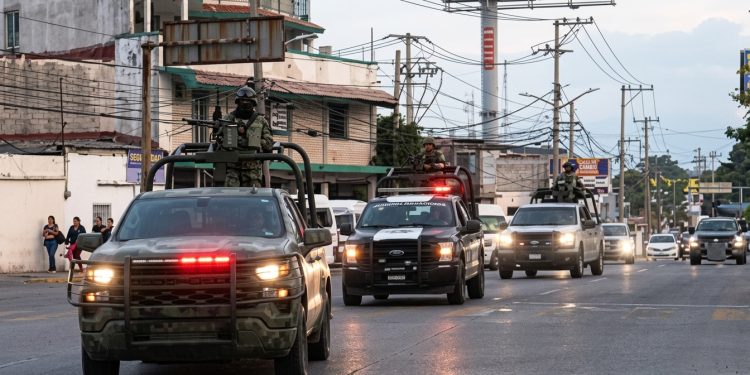 Operativo en bodega de paquetería destapa cargamento de sustancias en Villahermosa