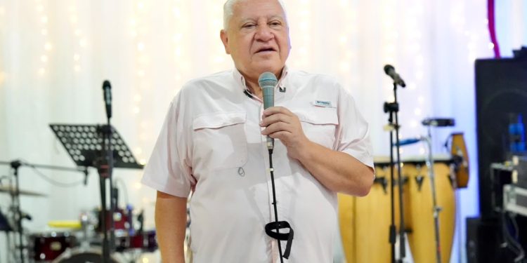 Rafa Marín plantea una nueva visión de atención para los adultos mayores