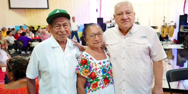 Rafa Marín plantea una nueva visión de atención para los adultos mayores
