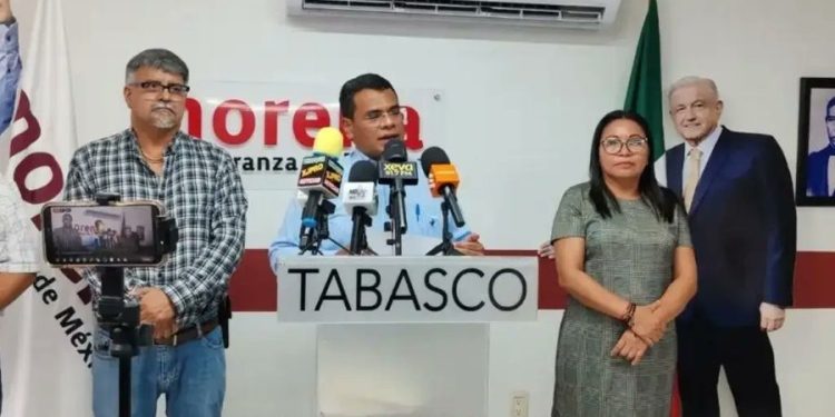Morena pide investigar a Alberto Zavala, secretario ejecutivo del IEPCT