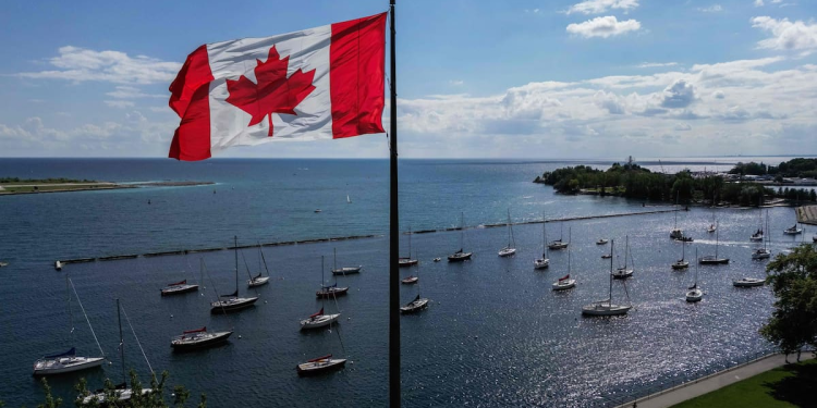 Cambio de nombre del lago Ontario