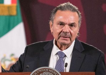 salario de Octavio Romero Oropeza