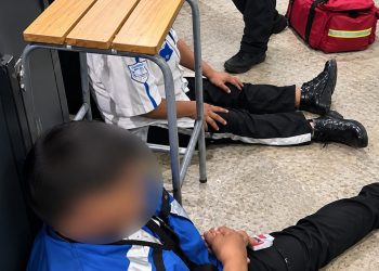 Golpean y atan a guardias de Modelo