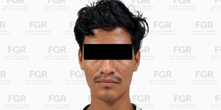 FGR aprehende a Roger “N” en Cárdenas por presunta portación de arma sin licencia