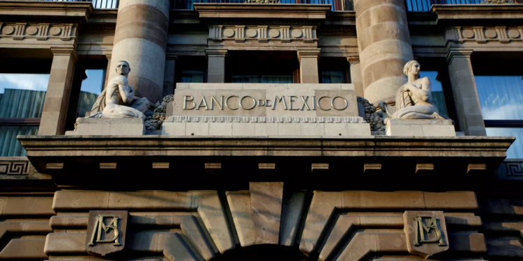 altas pensiones en el Banco de México